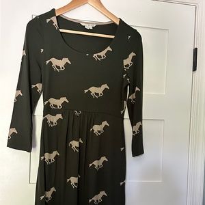 Boden Dress Green Horse Print Long Sleeve Scoop Neck